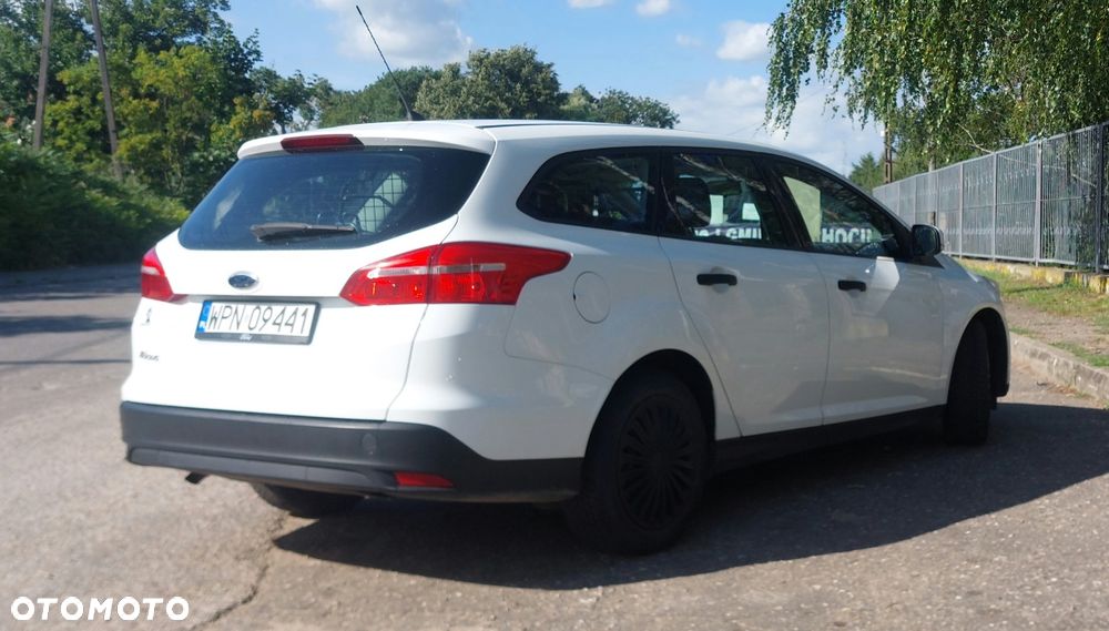 Ford Focus 2015 photo 2