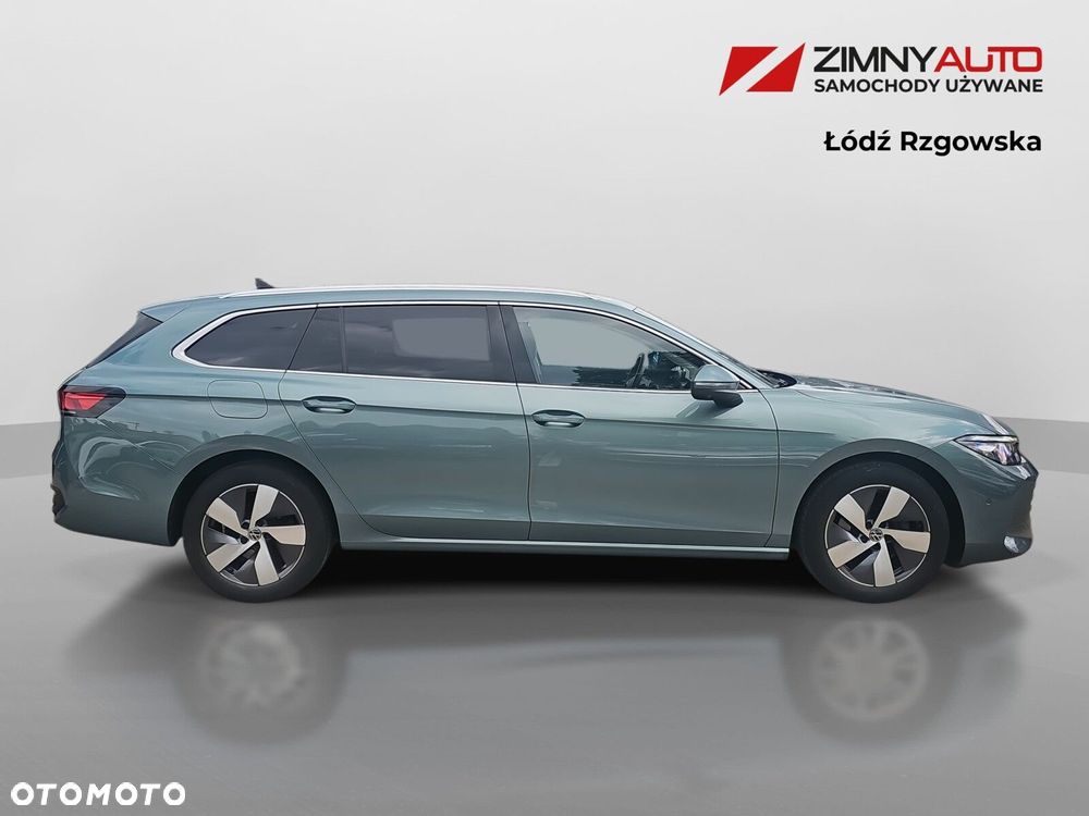 Volkswagen Passat - 10