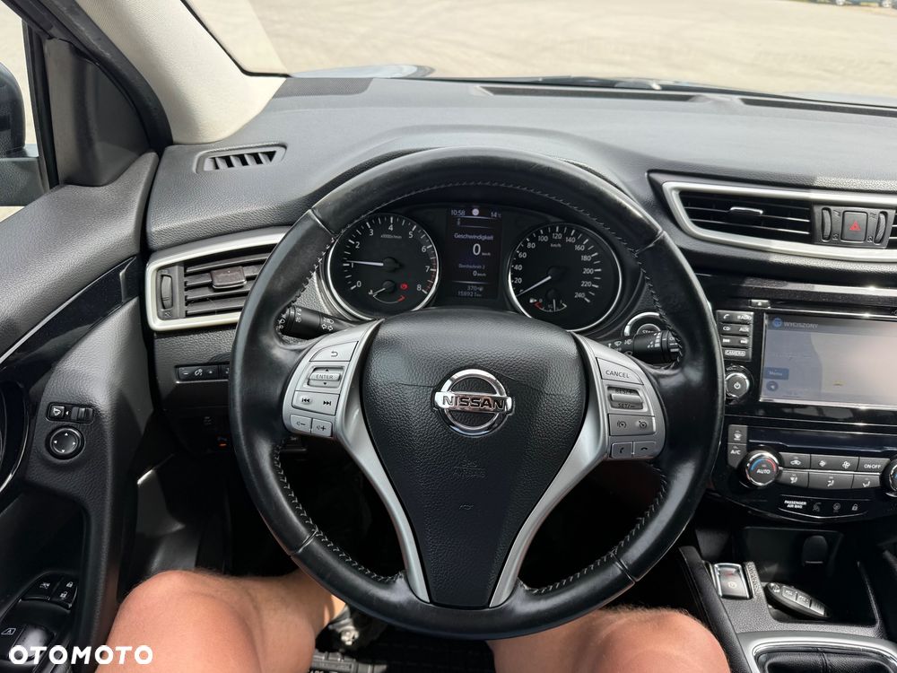 Nissan Qashqai 1.6 DIG-T Tekna+ - 26