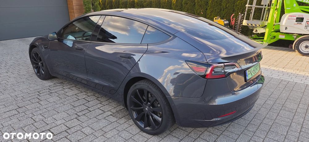 Tesla Model 3 Langstreckenbatterie Allradantrieb Dual Motor - 15