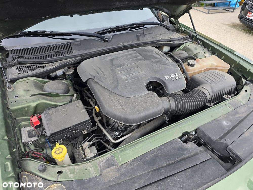 Dodge Challenger - 14