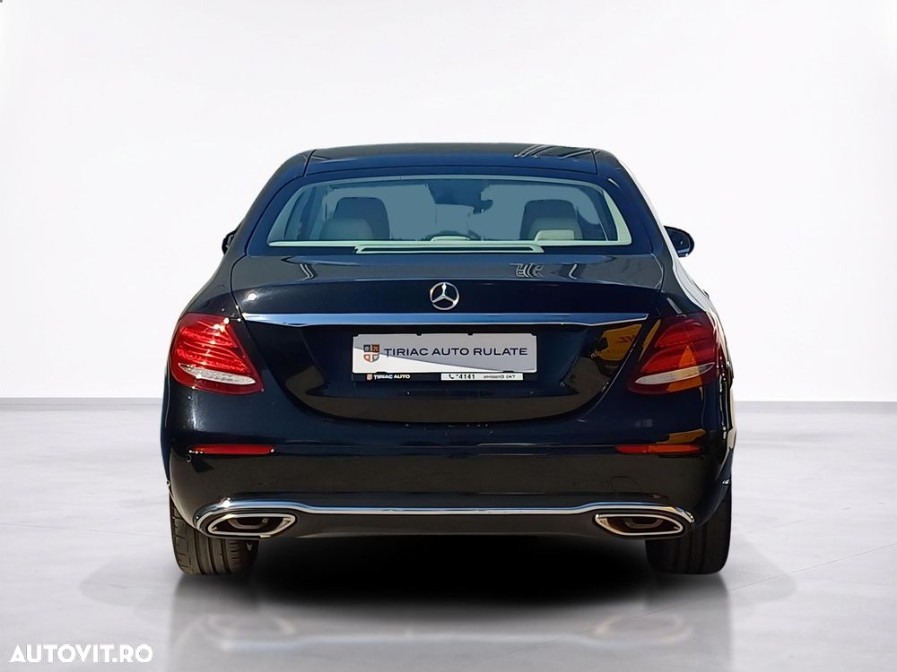 Mercedes-Benz E 200 9G-TRONIC Exclusive - 5