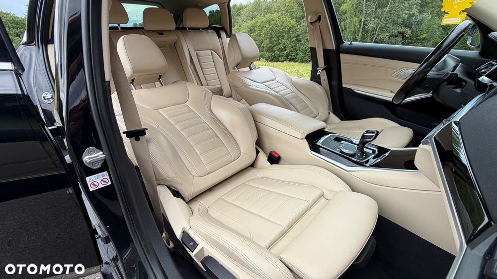BMW Seria 3 318d Edition M Sport Shadow - 24