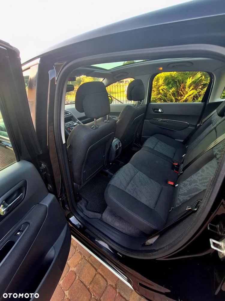 Peugeot 3008 2.0 HDi Allure - 16