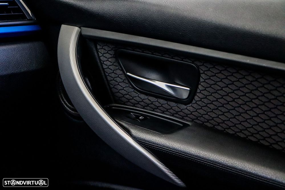 BMW 320 d Auto Pack M - 28