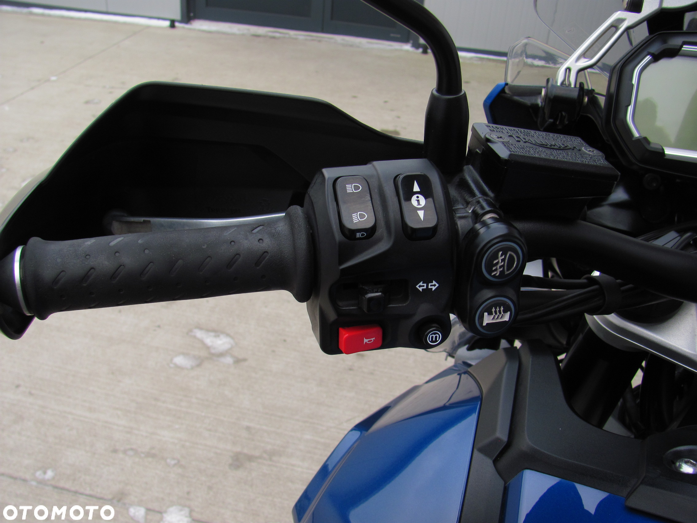 Triumph Tiger - 9