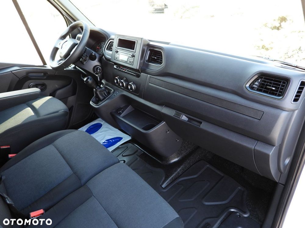 Renault MASTER PLANDEKA 10 PALET WEBASTO TEMPOMAT LEDY KLIMATYZACJA  165KM - 38