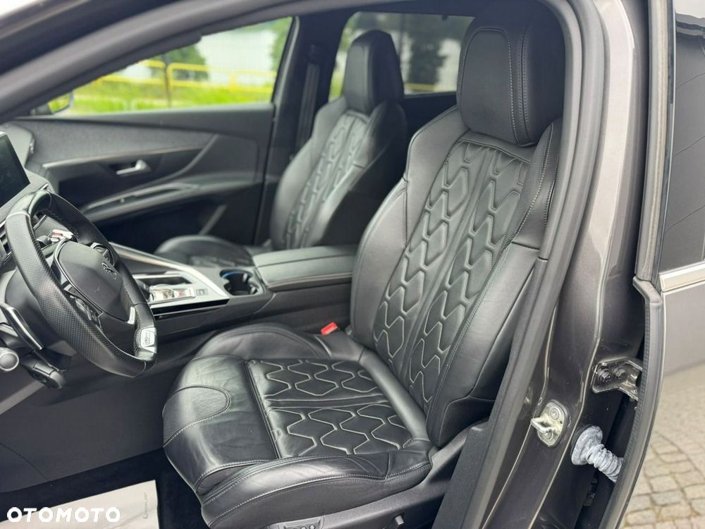 Peugeot 5008 - 17