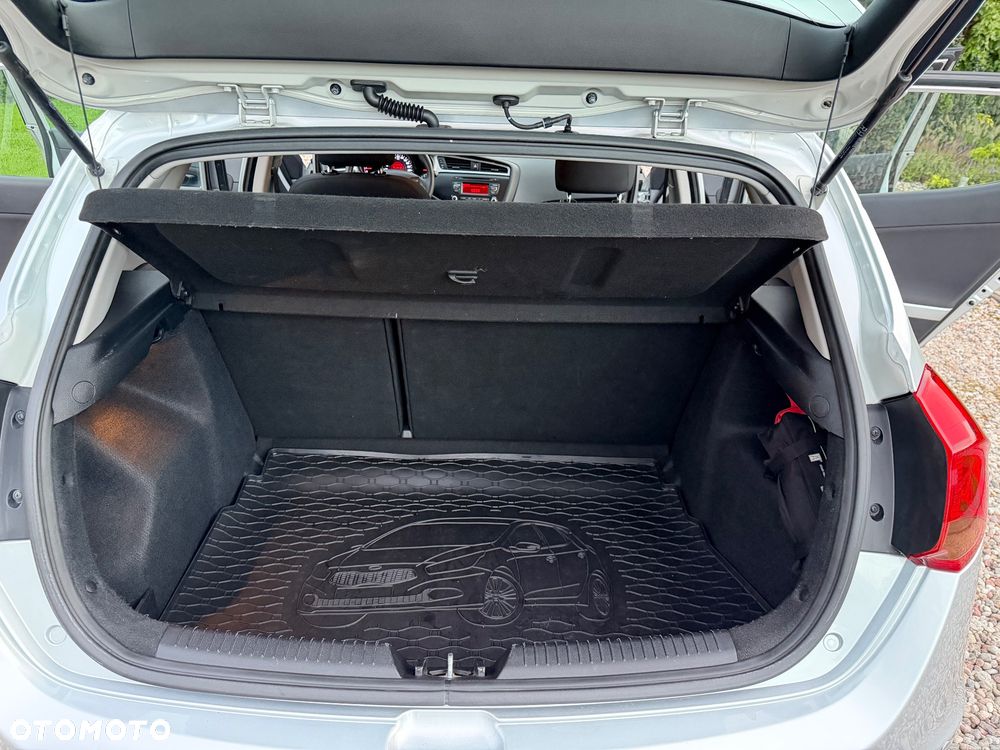 Kia Ceed 1.4 CRDi M - 15
