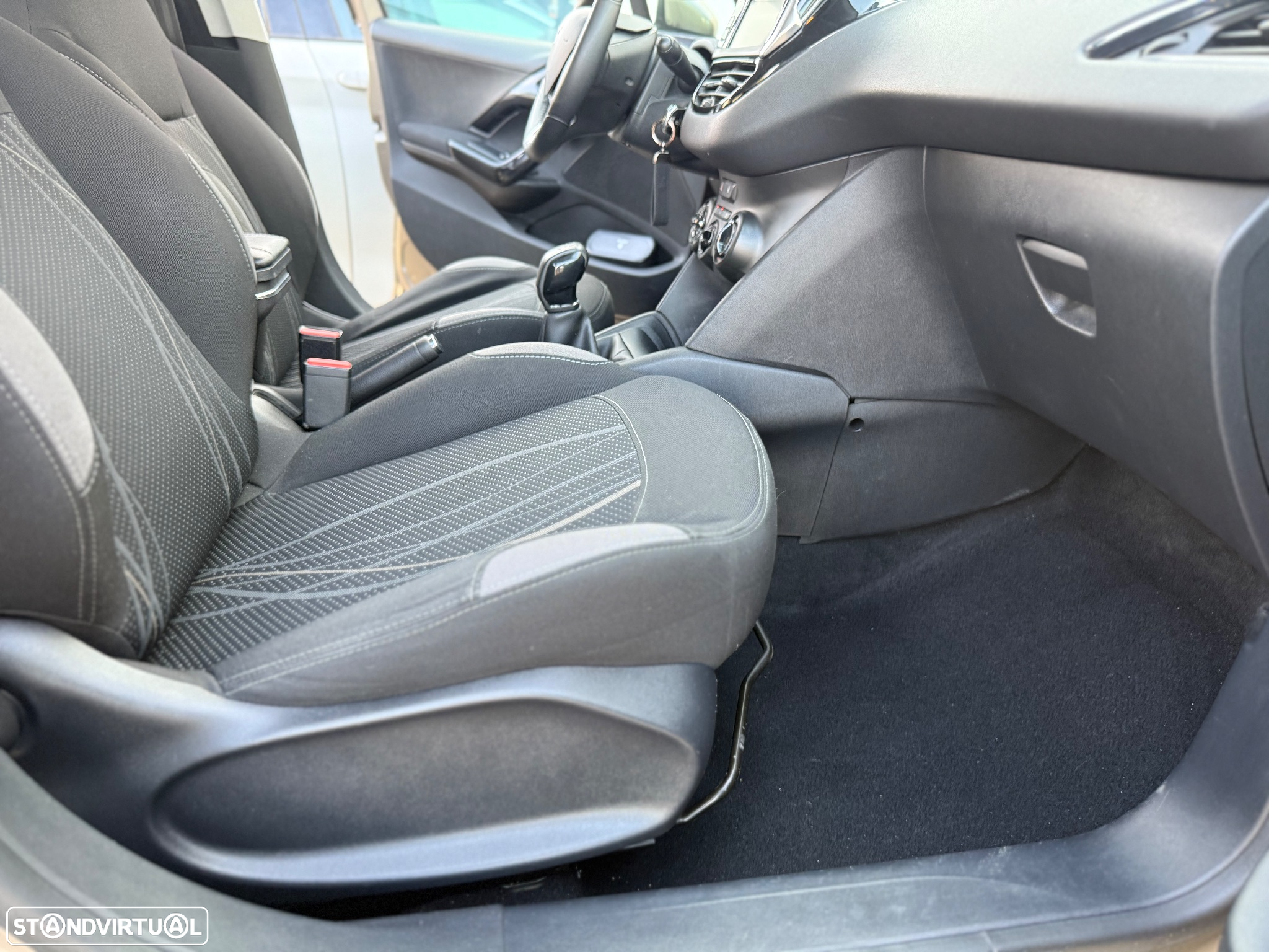 Peugeot 208 1.2 VTi Active - 14