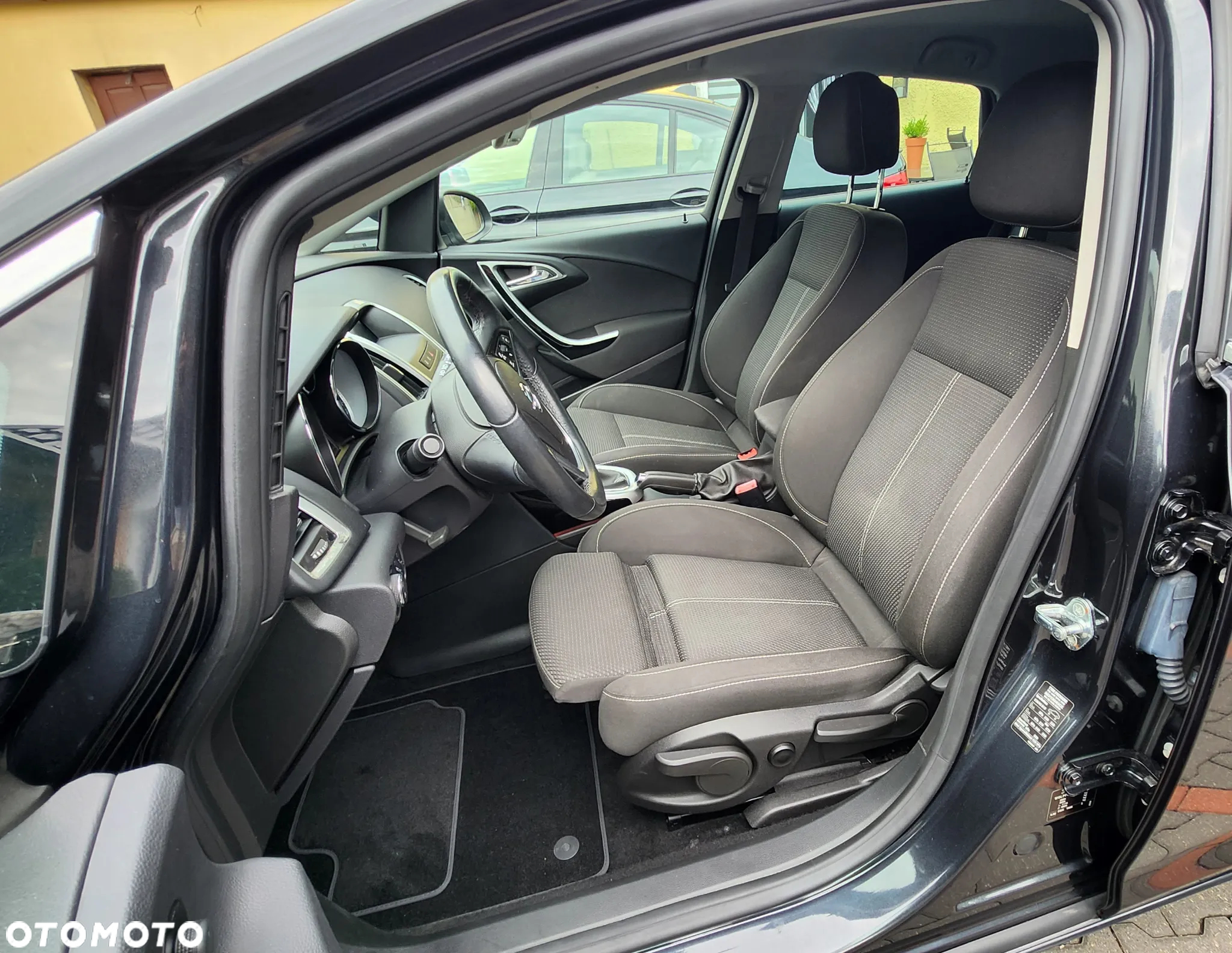 Opel Astra 1.7 CDTI DPF Active - 8