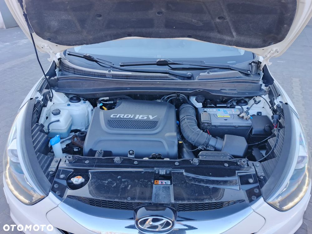 Hyundai ix35 2.0 CRDi 4WD Automatik Premium - 17