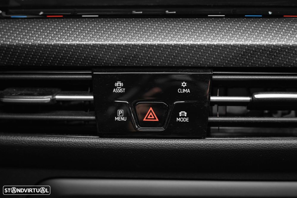 VW Golf Variant 2.0 TDi R-Line DSG - 33