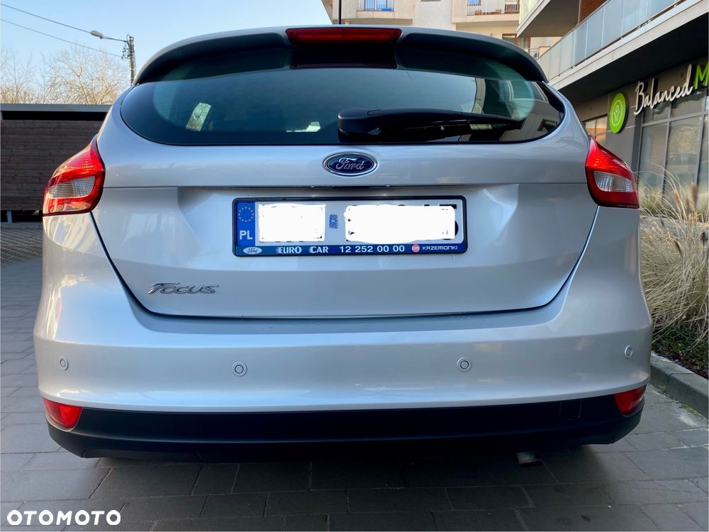 Ford Focus 1.6 Trend - 18