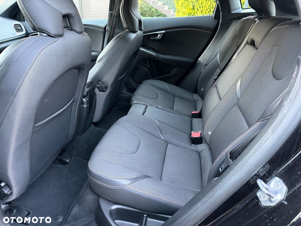 Volvo V40 T3 - 30