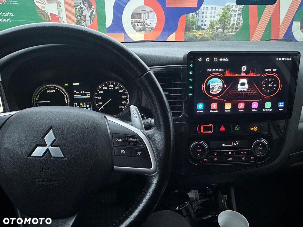 Mitsubishi Outlander PHEV Instyle NAVI + - 16