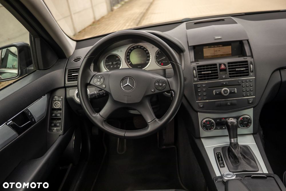 Mercedes-Benz Klasa C 180 Kompressor Automatik Avantgarde - 25