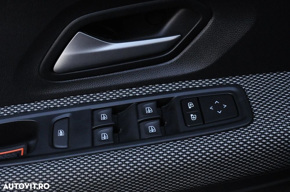 Dacia Sandero Stepway ECO-G 100 MT6 Comfort - 9