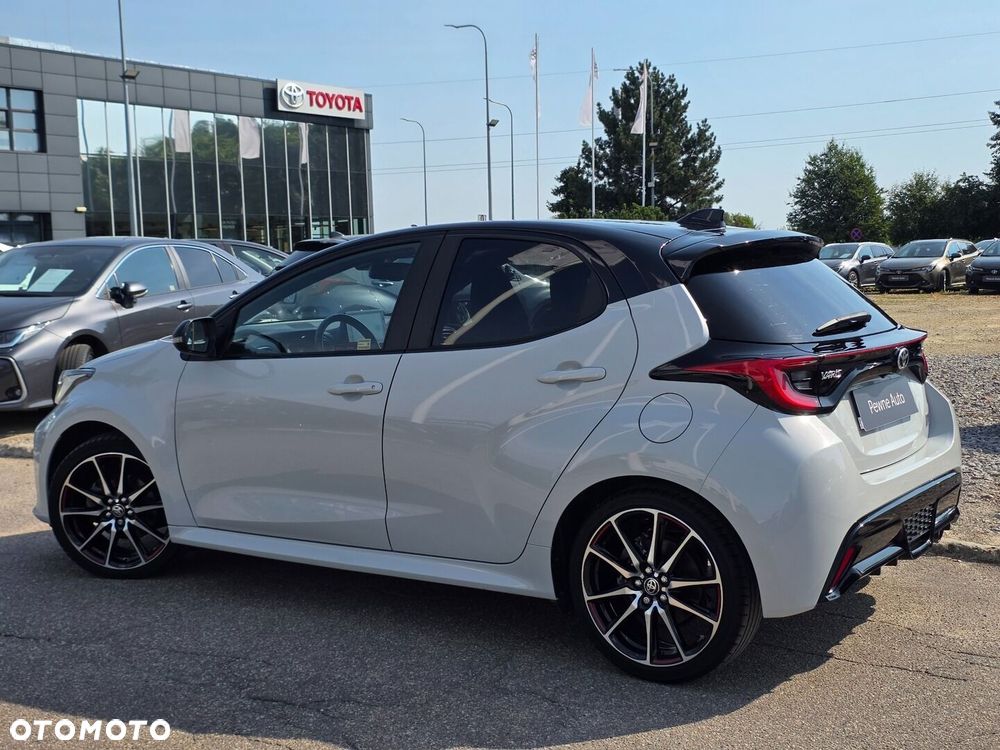 Toyota Yaris - 18
