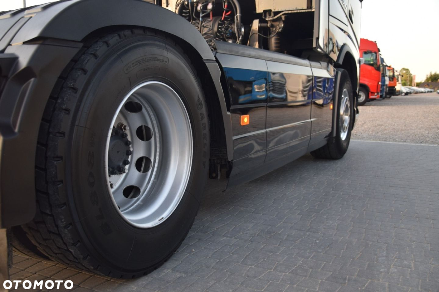 Volvo FH500 Globetrotter Xenon Led Navi TV Hydraulika 2 Łóżka Retarder - 15