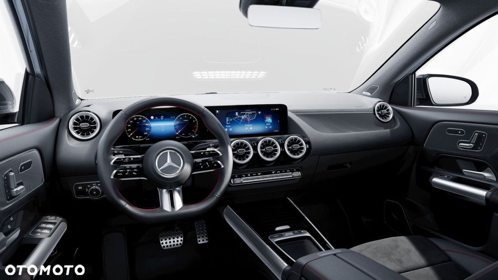 Mercedes-Benz GLA - 8