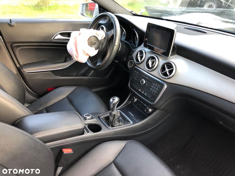 Mercedes-Benz CLA 200 d SCORE - 6
