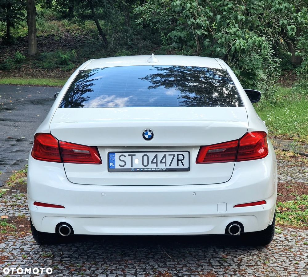 BMW Seria 5 520d Luxury Line - 6