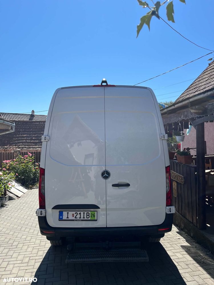 Mercedes-Benz Sprinter - 3