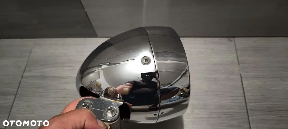 TRIUMPH THUNDERBIRD Lampa Przód Reflektor 2009 - 1