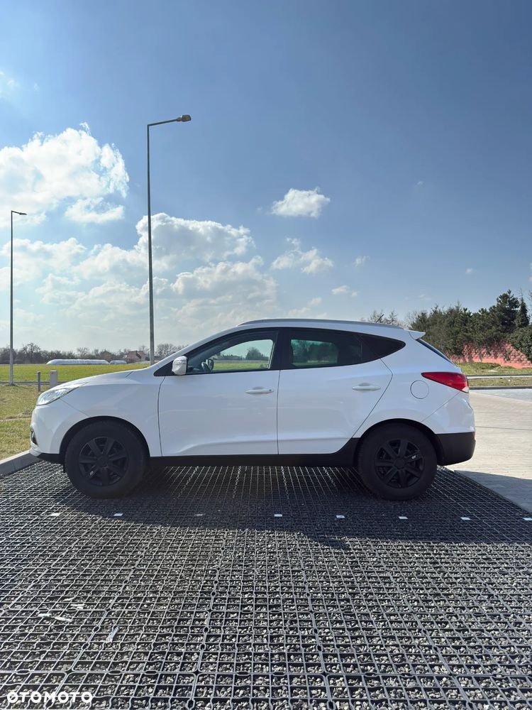 Hyundai ix35 1.6 2WD UEFA EURO 2012 Edition - 25