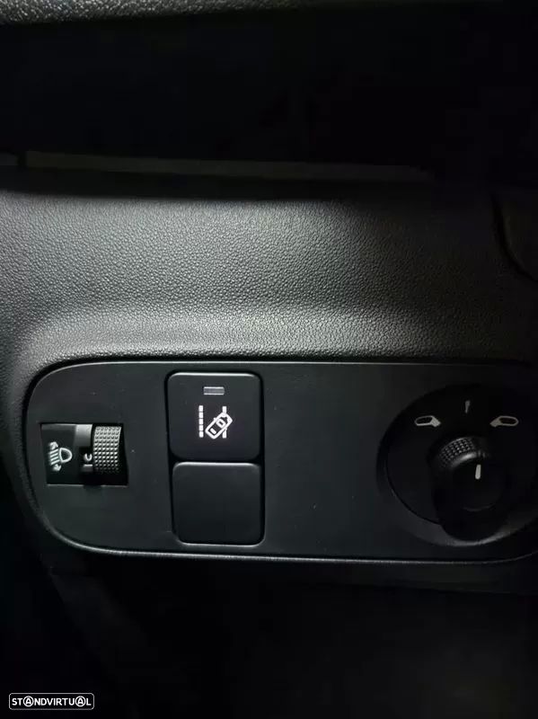 Citroën C3 1.2 PureTech Shine - 11