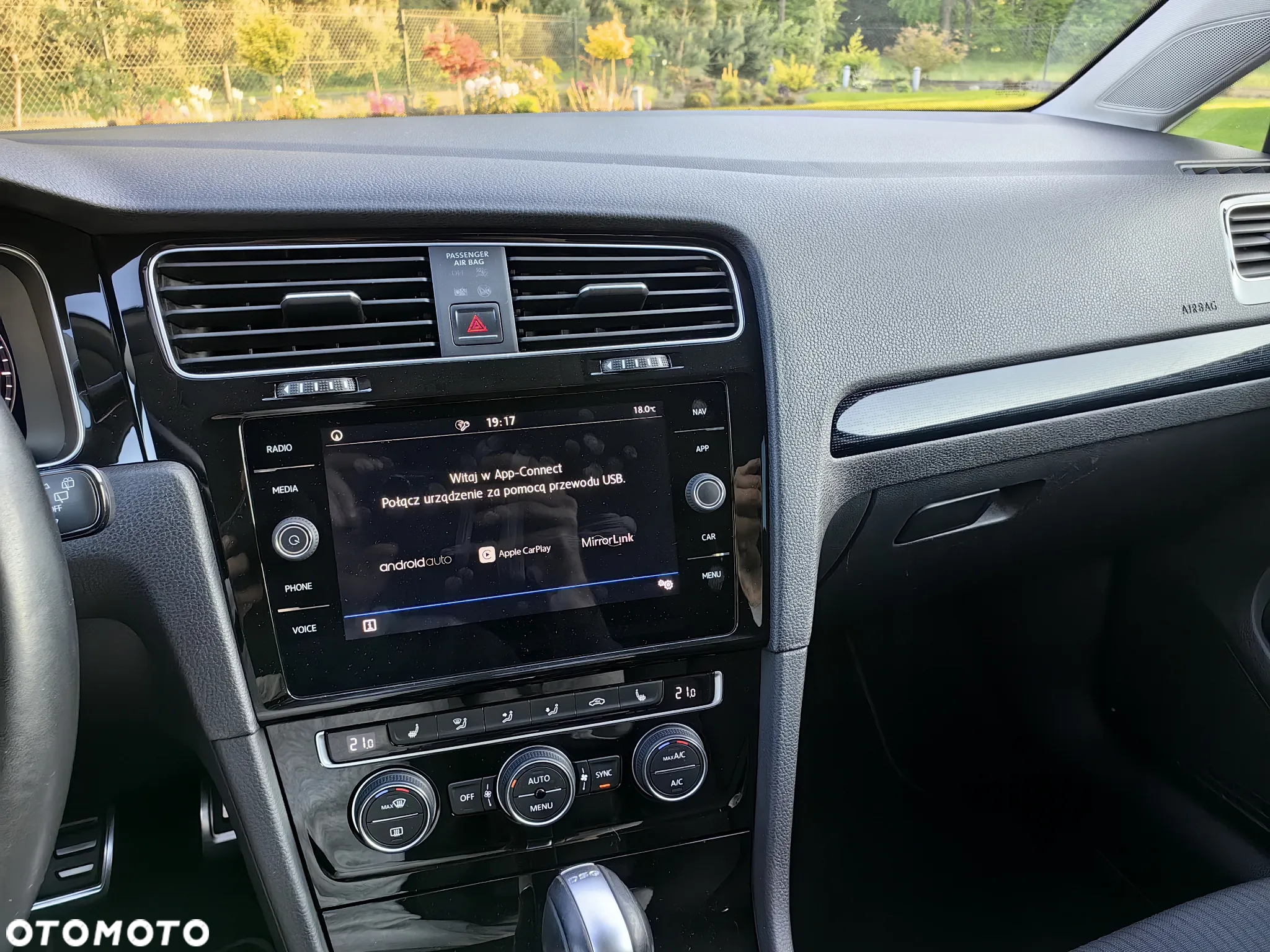 Volkswagen Golf 2.0 TDI DSG Sound - 29