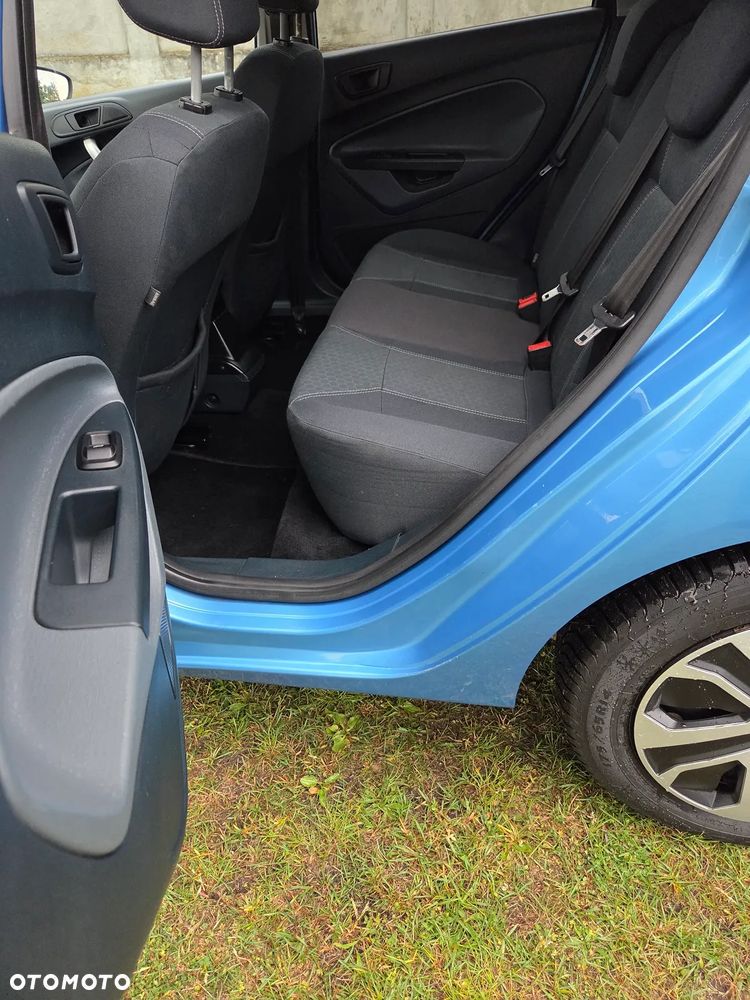 Ford Fiesta 1.4 Titanium - 20