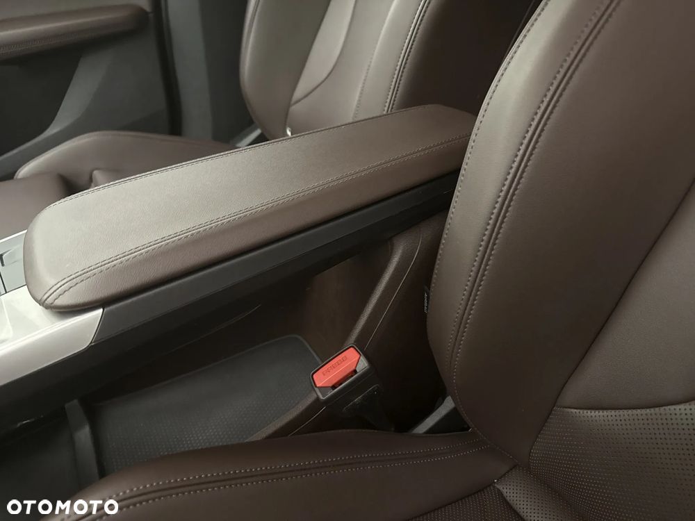 BMW Seria 2 218i Luxury Line - 18