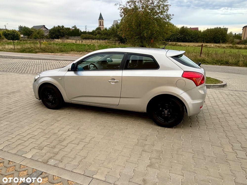 Kia ProCeed 1.6 Crdi Optimum - 4