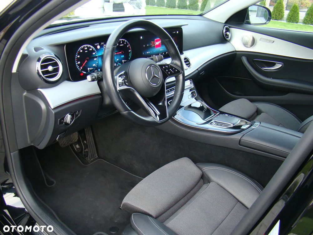 Mercedes-Benz Klasa E 300 de 9G-TRONIC Avantgarde - 21