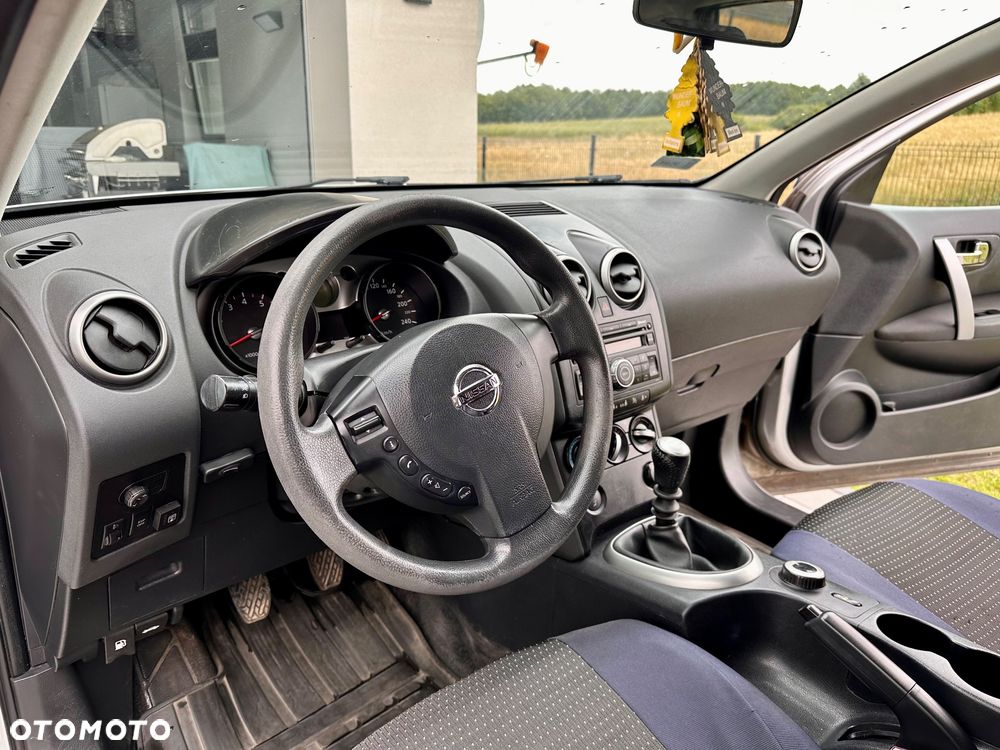 Nissan Qashqai 2.0 4x4 Visia - 10