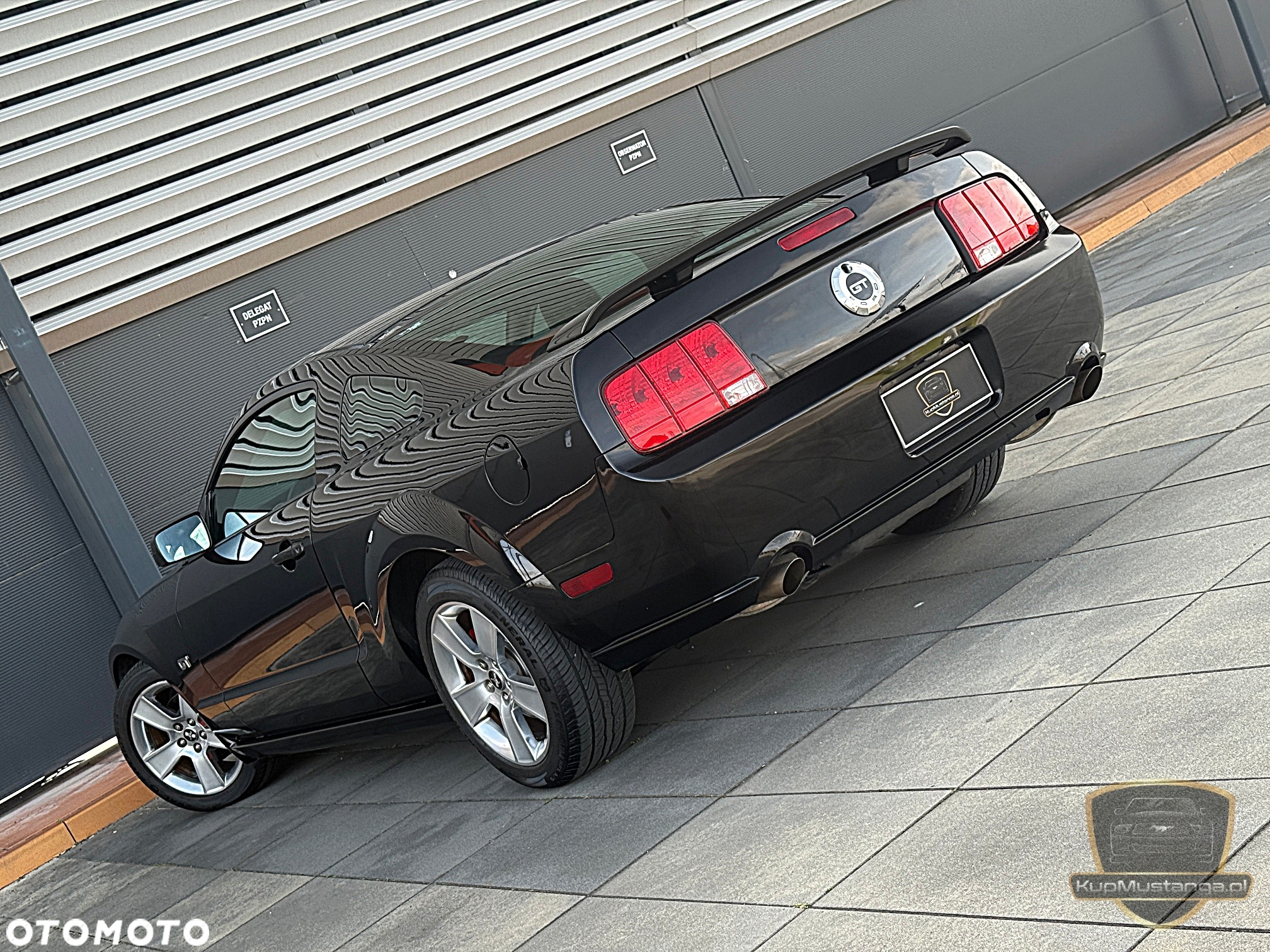 Ford Mustang - 21