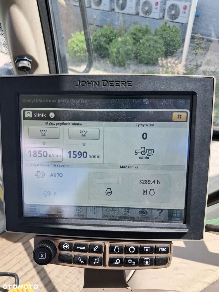John Deere 6145R - 11