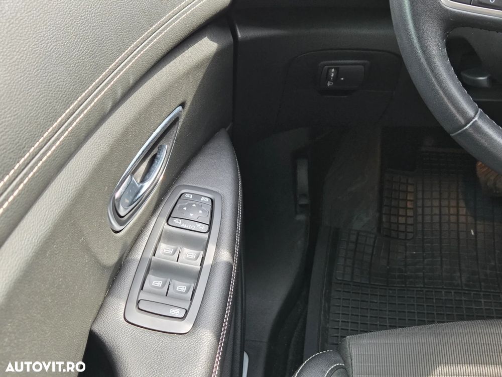 Renault Scenic ENERGY dCi 110 EDC INTENS - 23