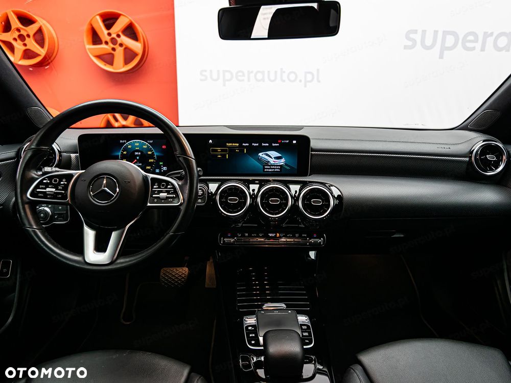 Mercedes-Benz CLA 200 d 8G-DCT - 10