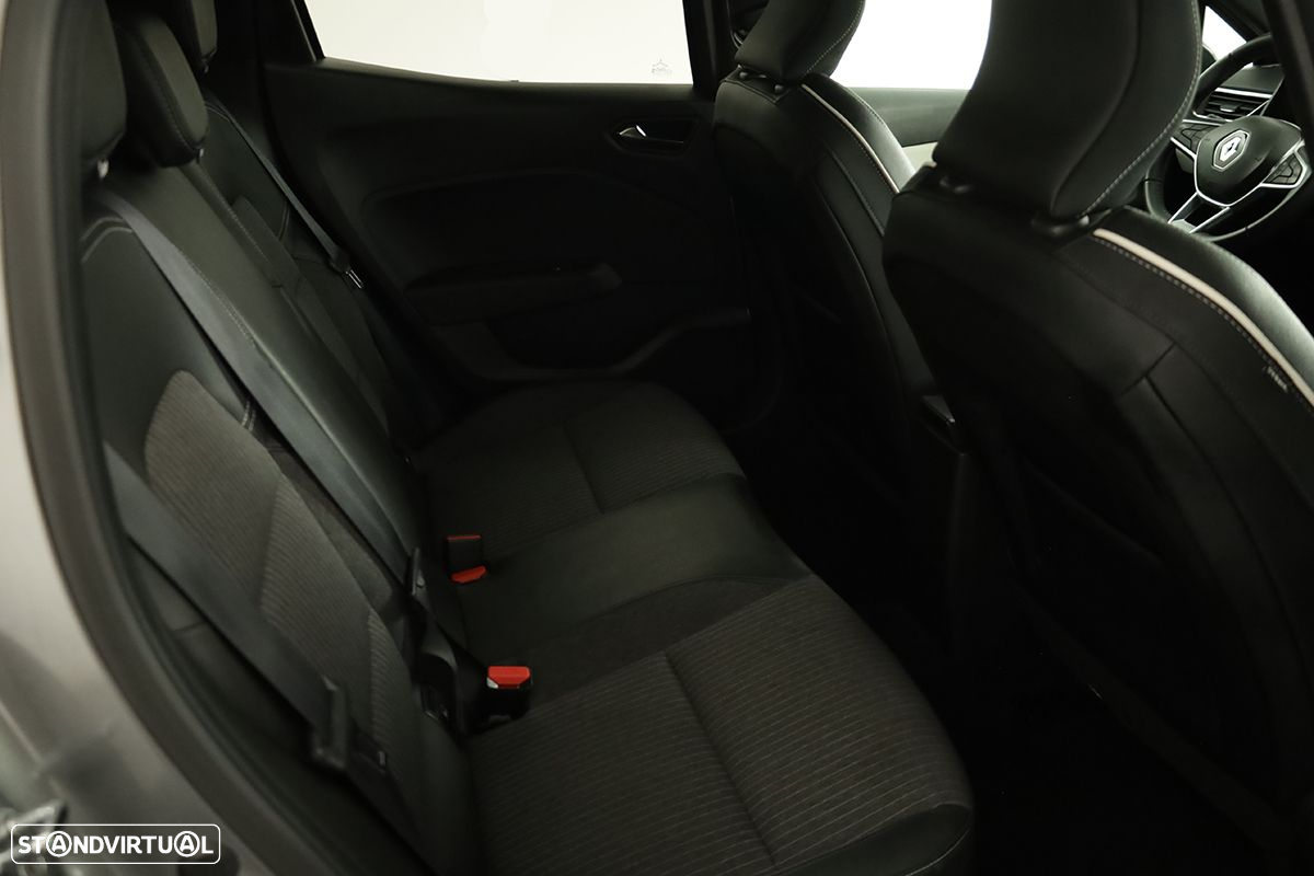 Renault Clio 1.0 TCe Techno Bi-Fuel - 24