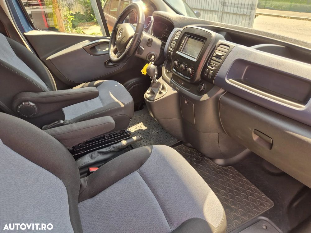 Opel VIVARO - 11