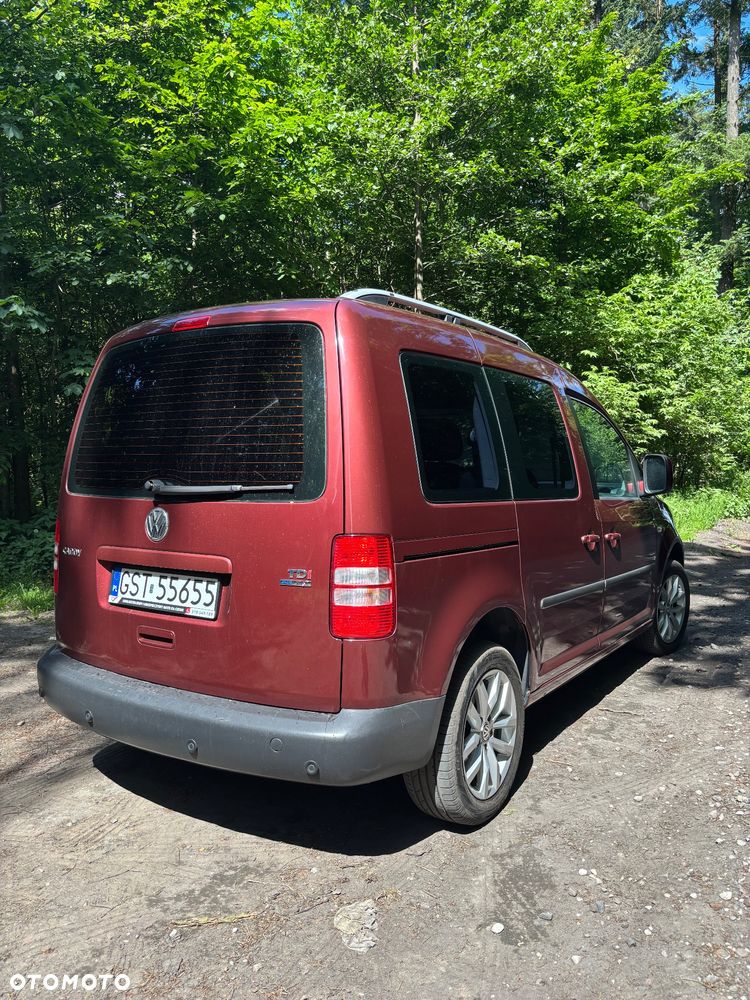 Volkswagen Caddy Comfortline BMT - 4