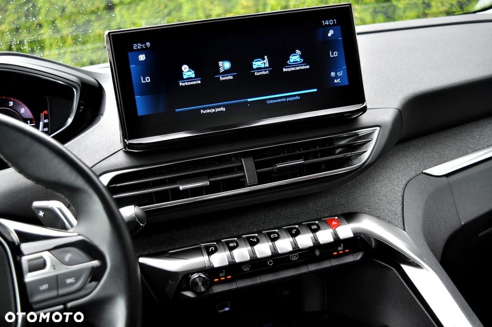 Peugeot 3008 1.2 PureTech Allure S&S EAT8 - 23