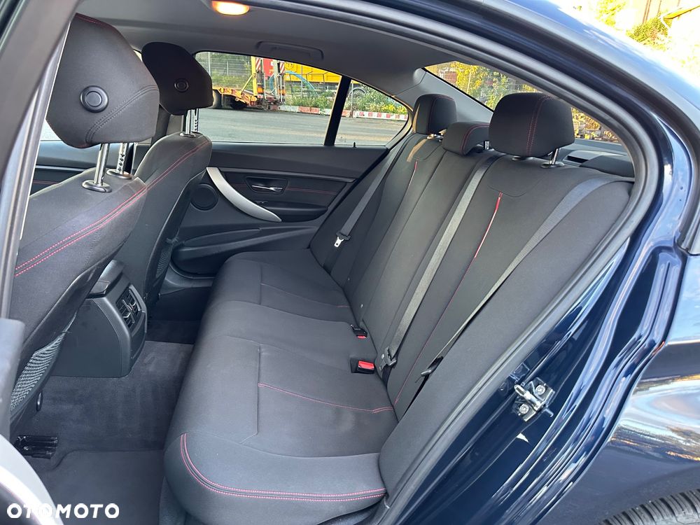 BMW Seria 3 - 14