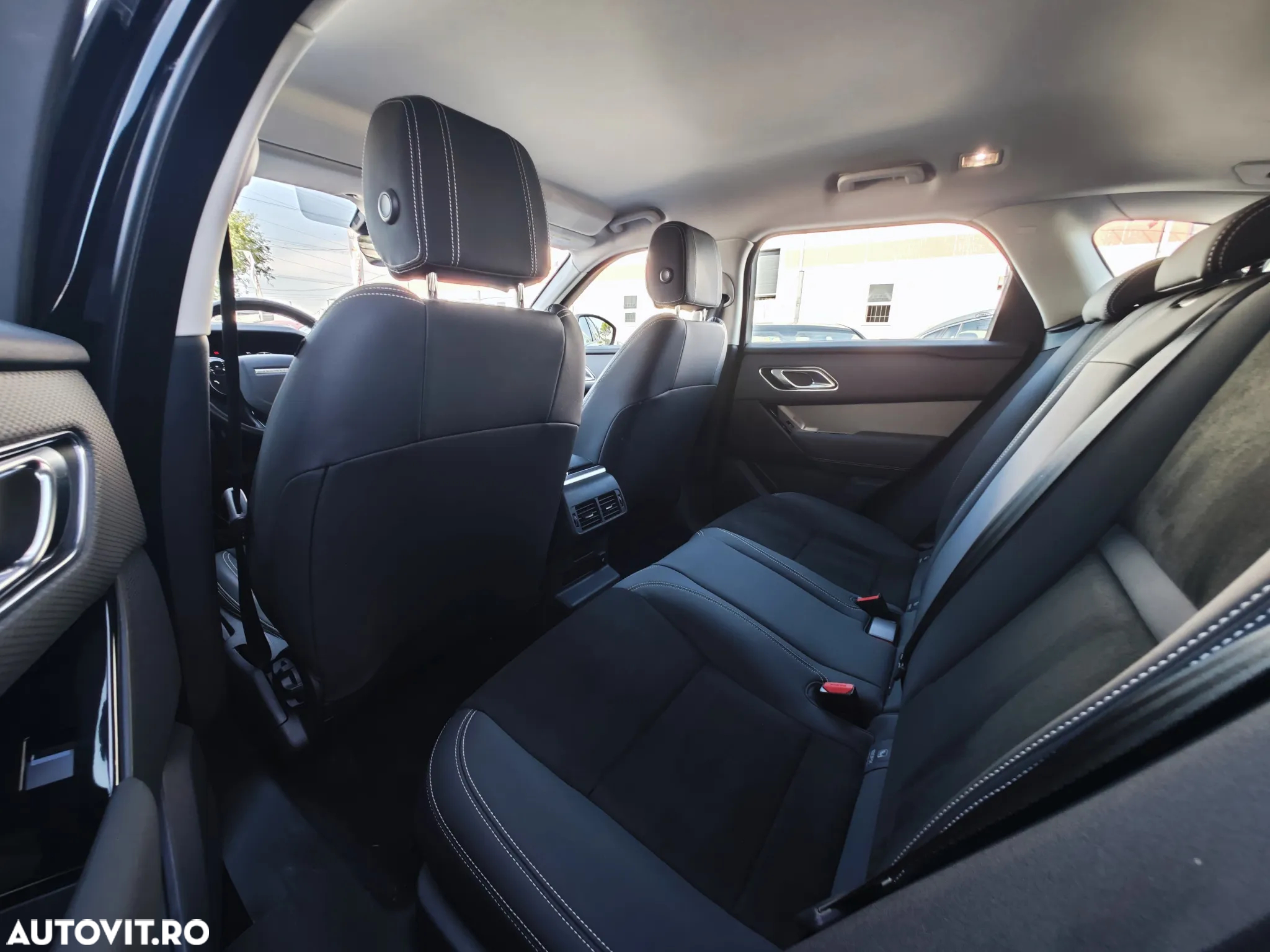 Land Rover Range Rover Velar 2.0 - 13