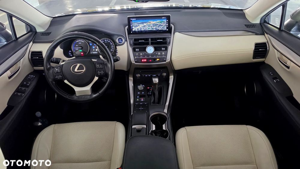 Lexus NX 300h Prestige AWD - 11