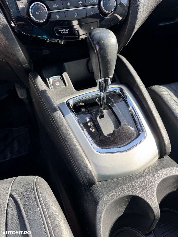 Nissan Qashqai 1.6 DCI Xtronic TEKNA - 13