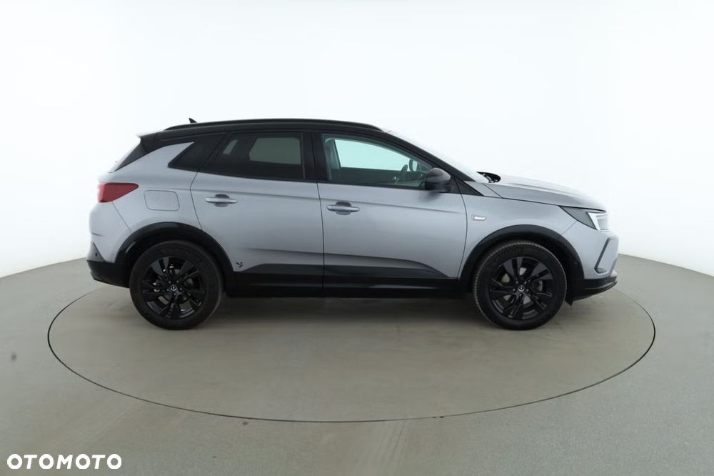 Opel Grandland X 1.2 T Innovation S&S - 8